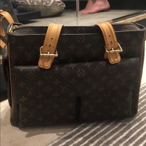 Louis Vuitton’s large clutch